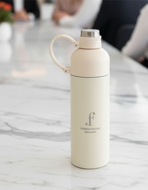 Garrafa térmica Lara off-white personalizada com logotipo